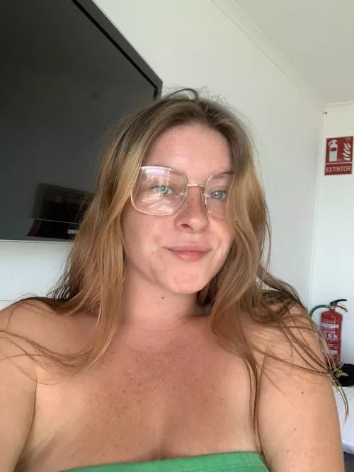 i look cute without clothes too by Trap_rosa