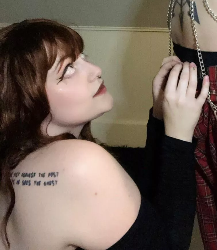 I look like such a sweet, stupid little puppy when I’m about to get cock 💕 posted by SkeletalWeepling