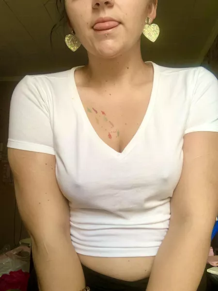 I love a fresh white tee ❤️ by skyemichaels