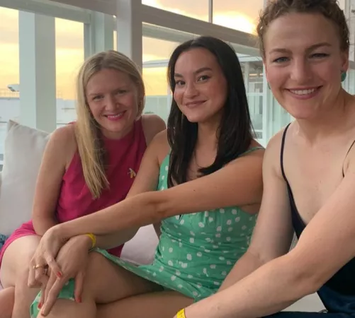 I love a good panty peek by Pantyman18