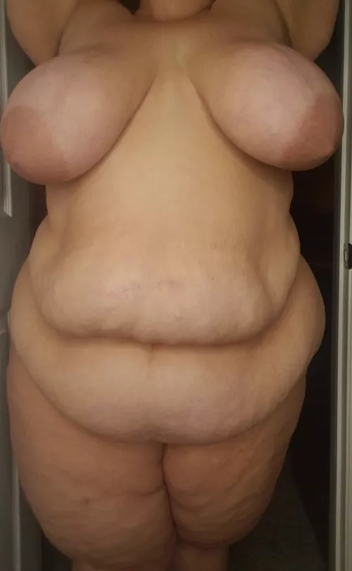 I love a good stretch by PeachParadis