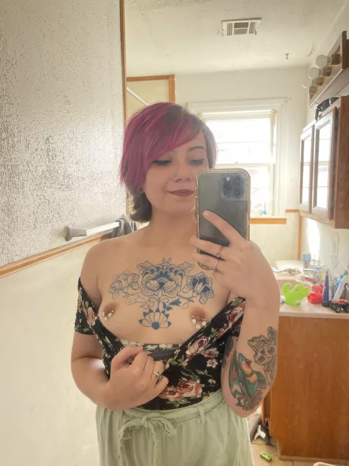 I love a shirt with easy access by a-doidoi