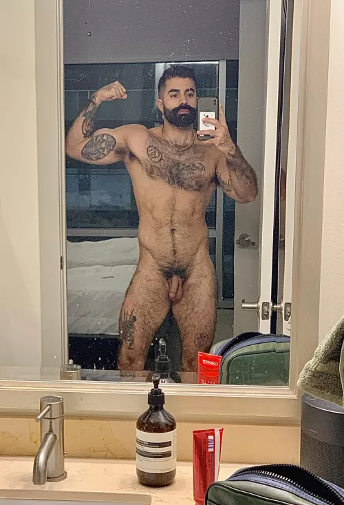 I love getting my pits worshipped by MooseDaddy999