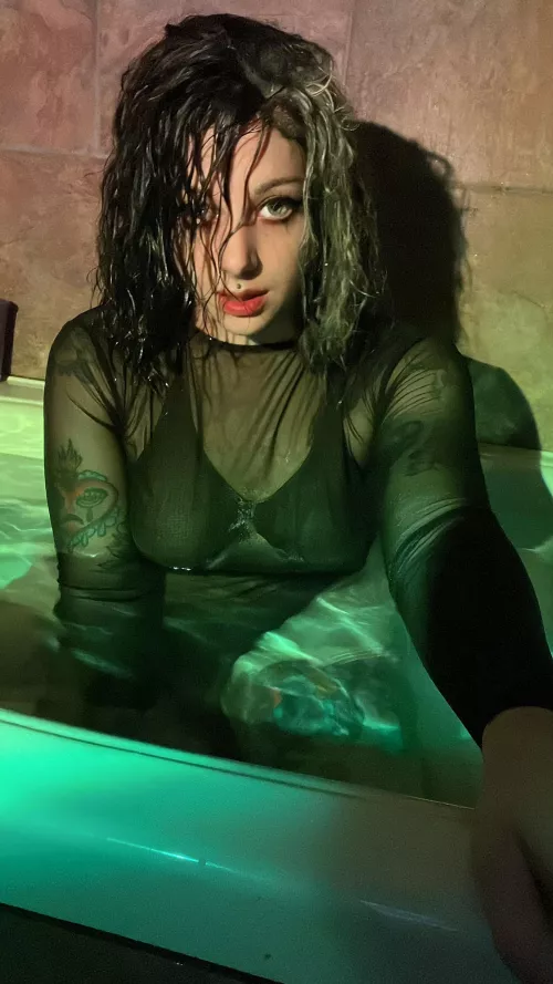 I love getting wet by Good_Ghoul666