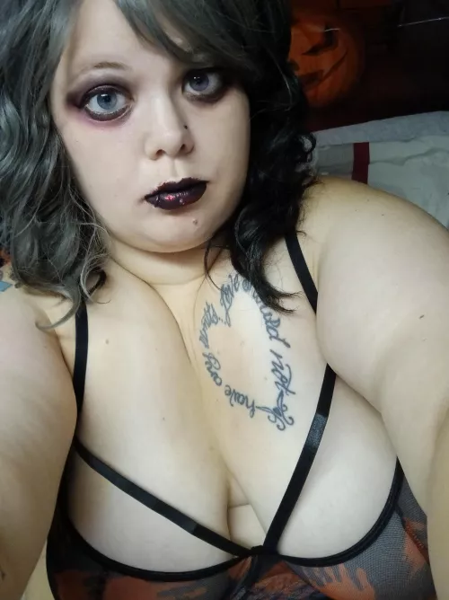 I love Halloween by Savings-Drink