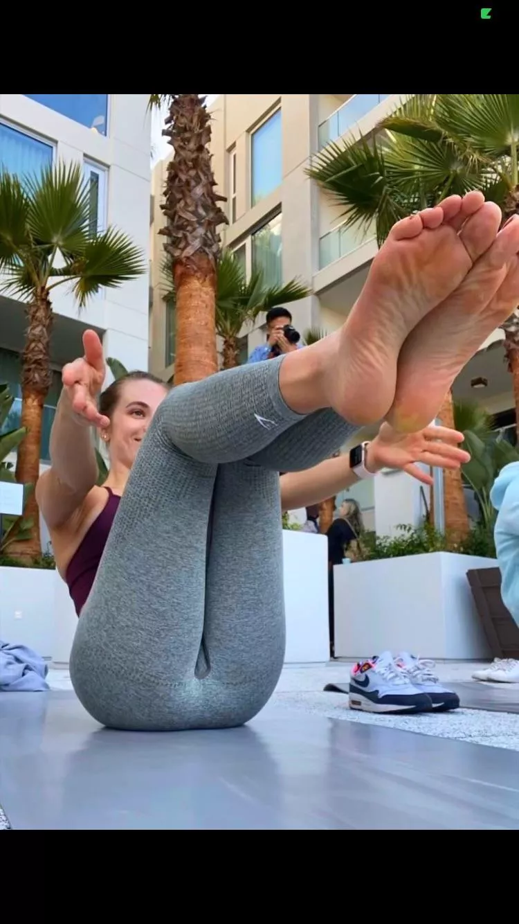 I love her feet so much posted by [deleted]