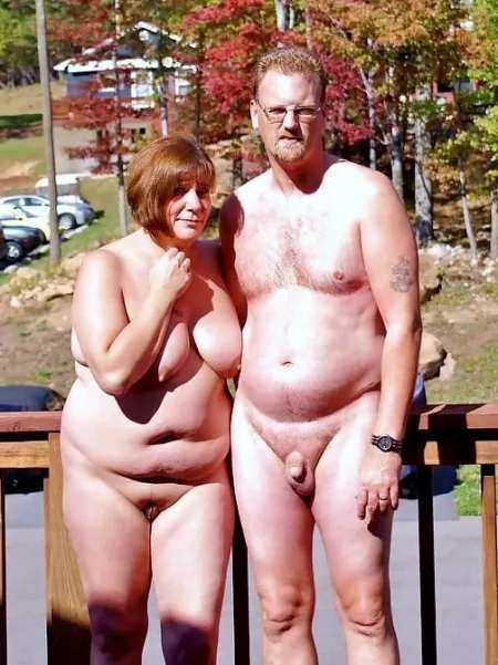 I love her plump body and mom hairstyle by Udderluvr2020