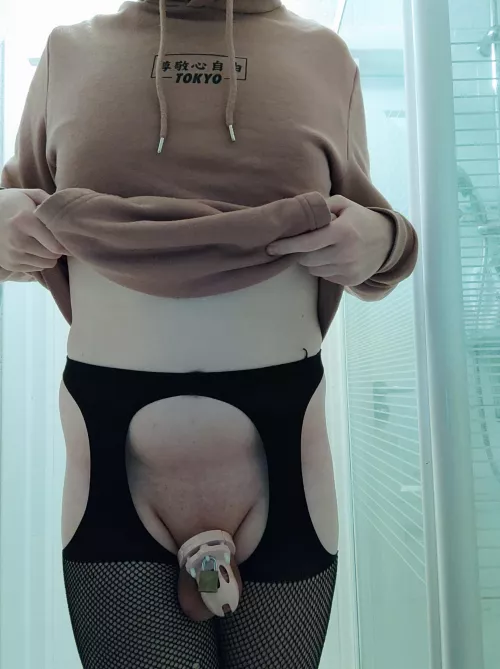 I love how chastity helps turning me into my girlfriends girlfriend 🤤🙈 by DutchSissySlut420