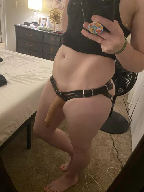 I love how good it feels to have my strap on by Lou_Lou26