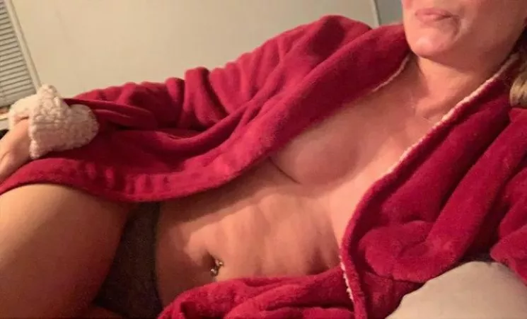 I love how hard you get from just looking at my body. I want complete control over your cock 😍😌 43 (F) by Severe-Inevitable133