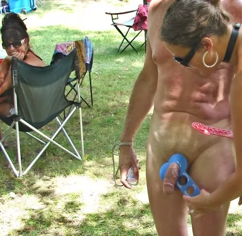 I love how pleased the woman in the background is posted by daverobertsSPH