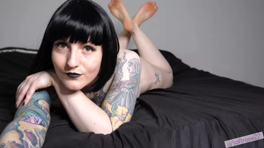 I love how the lighting looks in this one by softrosie22