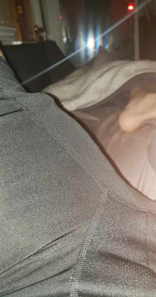 I love it when it presses against my leg by CheDePF