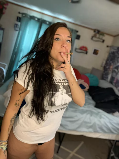 I love Mary Jane!!!❤️💨❤️ by Goldstarhoney