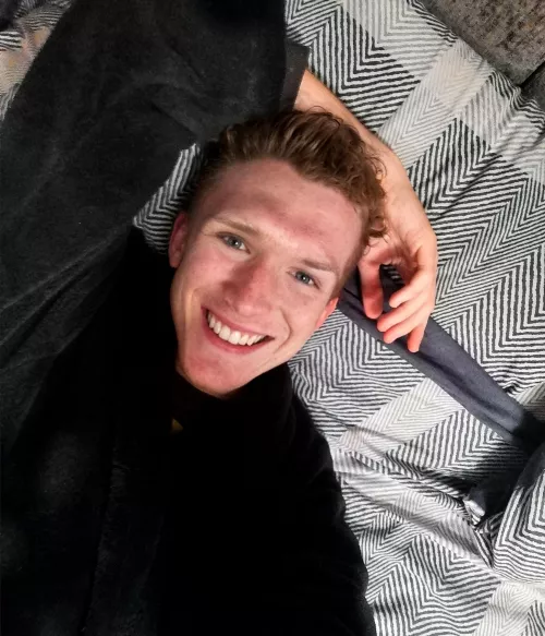 I love my bed! by oskarmercury