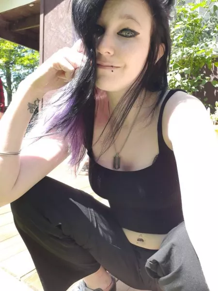 I love my hair with this top :3 by Scorpioskorbunny