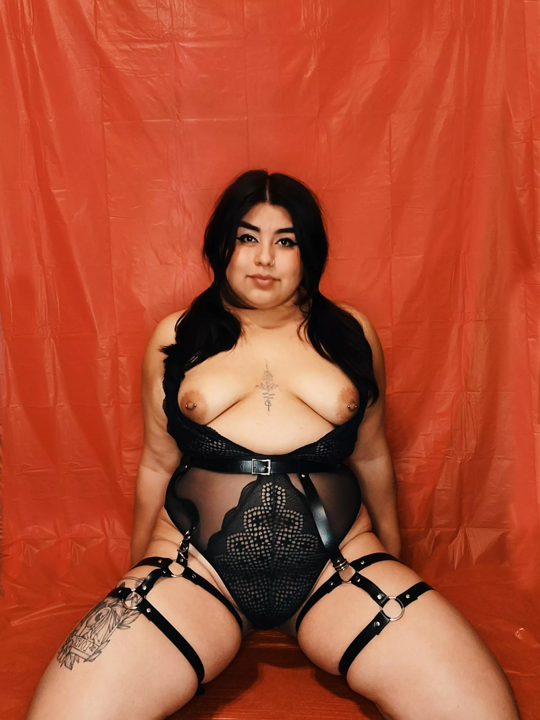 I love my perky tits 😍 💕 posted by jadedbabe69