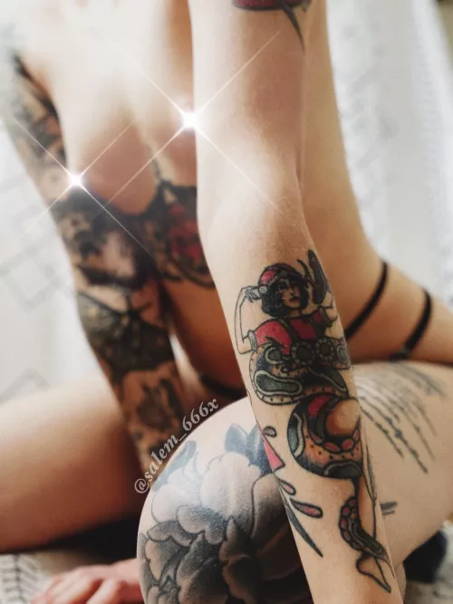 I love my smol titties🖤 by Salem_666x