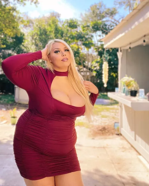 I love my tummy in this pic 😉 by Full_Court_8812