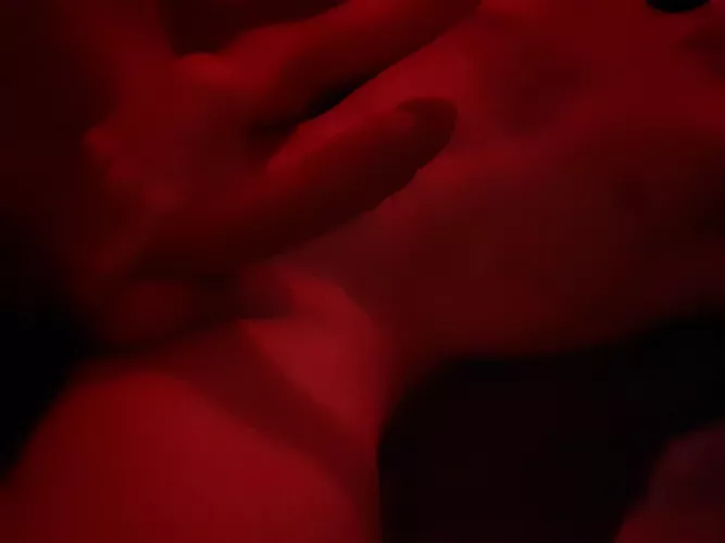 I love red light on my body♡ m 24 by fr3w0