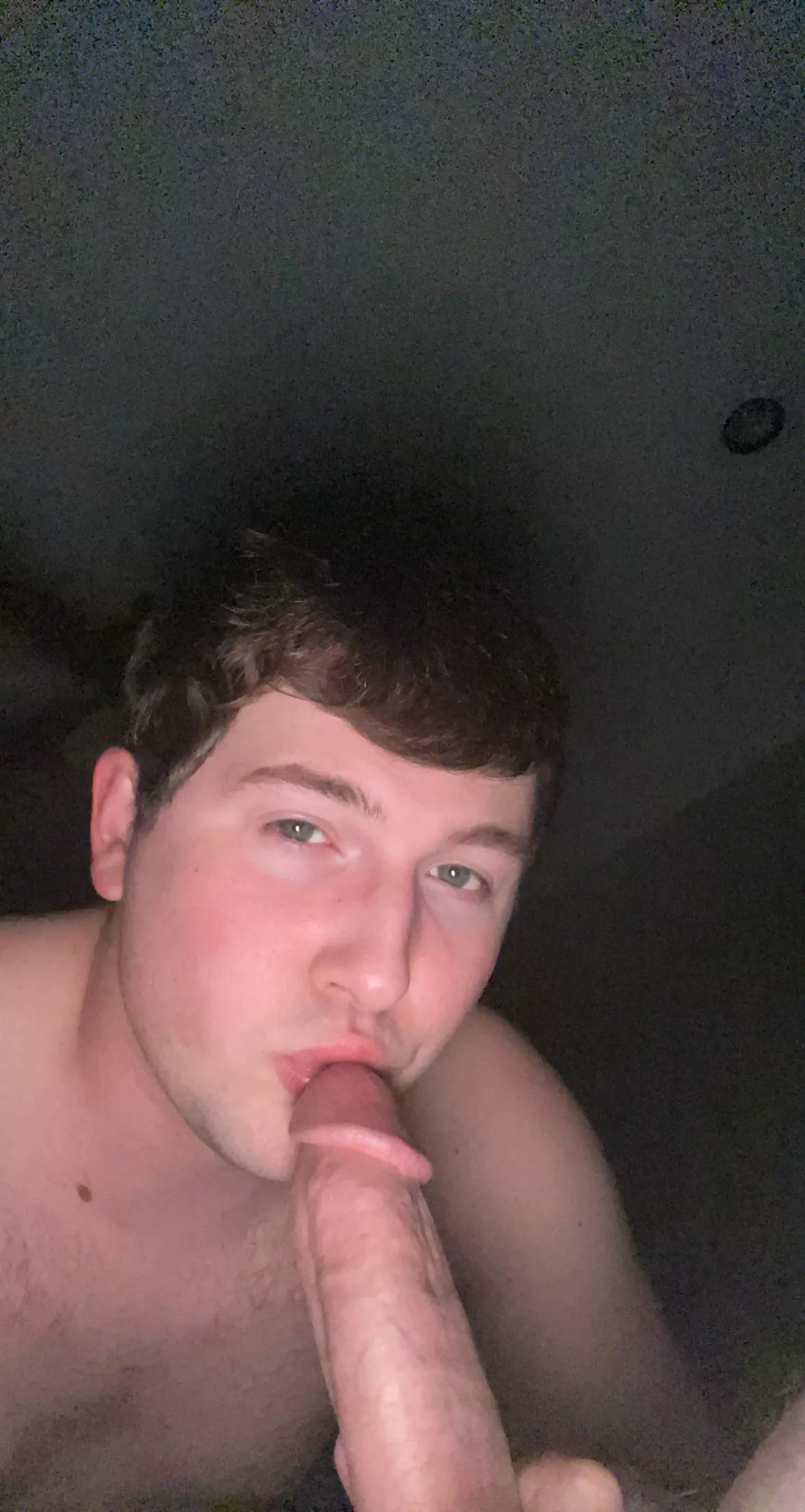 i love sucking posted by TwinkNDaddi