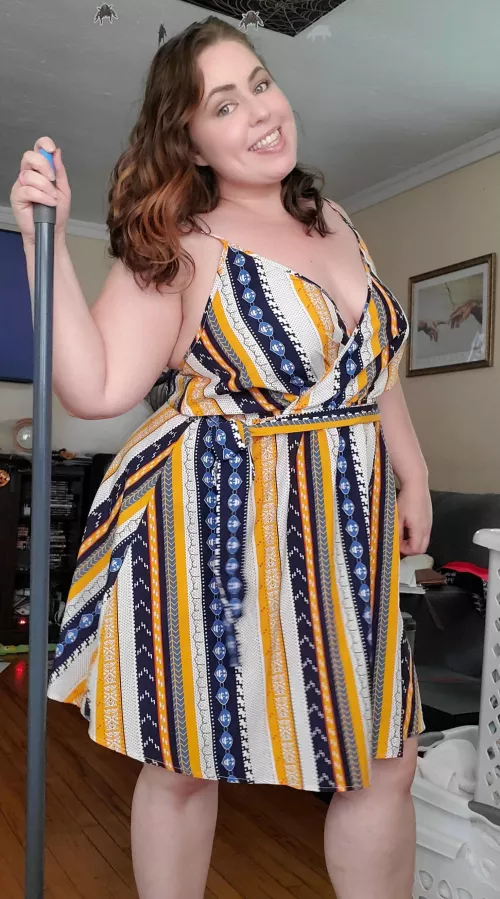 I love sucking cock after I clean! by xkatiexkattx