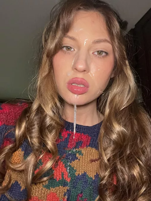 I love sucking dick in sweater weather! 💦💦 by annablossom
