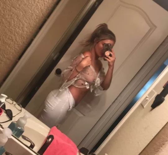 I love the feeling of a throbbing cock in my hand and mouth when he cums. by Wofflecakes