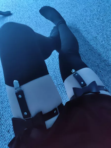 I love the little bows, I NEED more of themmm!! 💖 💘💓 by ThighsScienceTeam