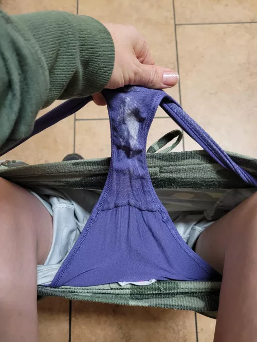 I love the scent of my panties by Nerdy_faery