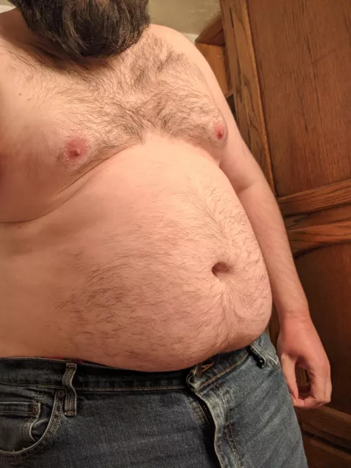 I love the way I hang over these jeans by DadBodGodBHM