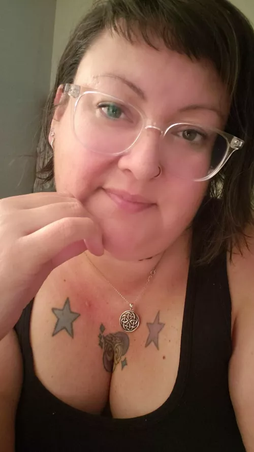 I love the way this shirt highlights my boobs by staceyinthedesert