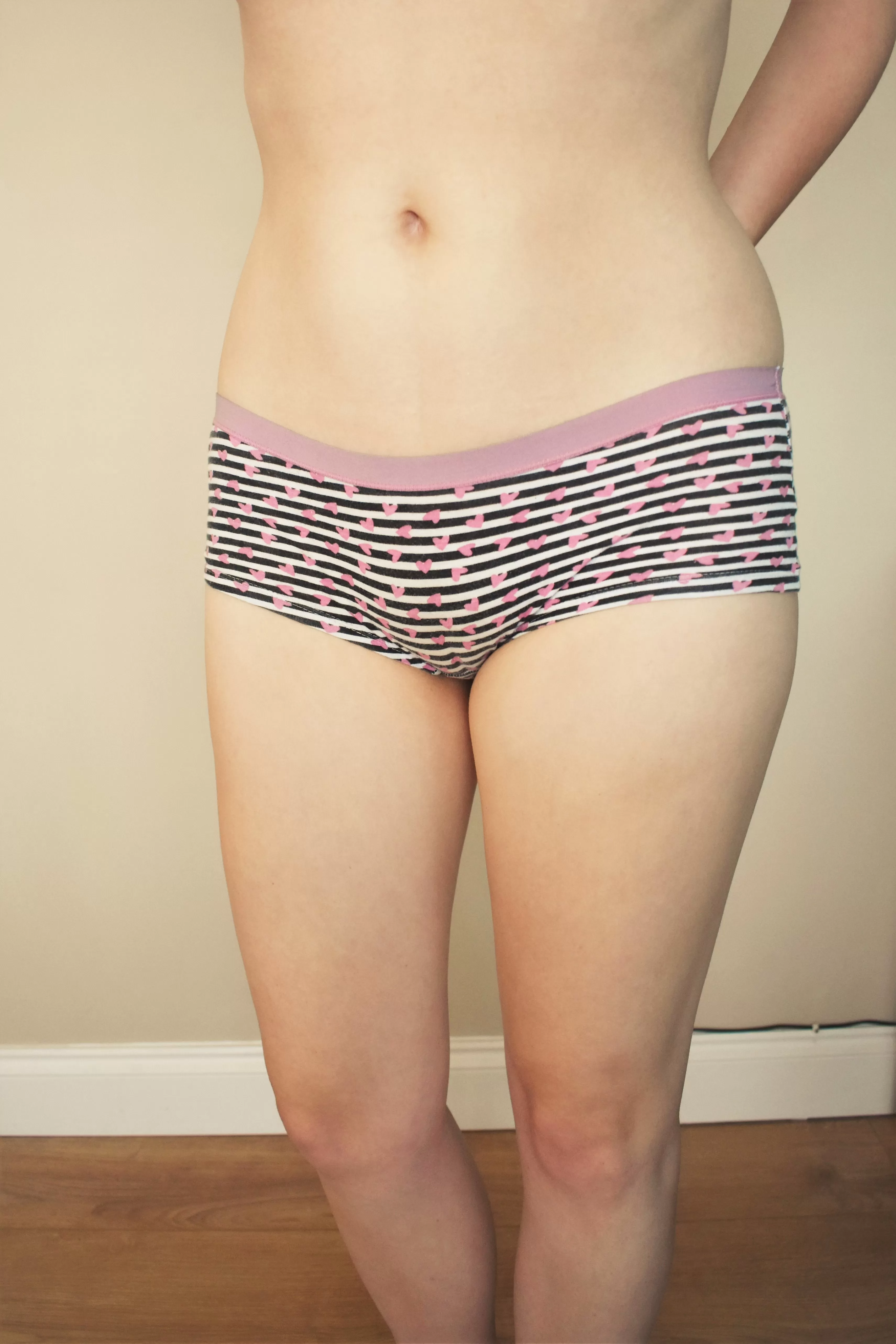 I love these cute boyshorts posted by Amber_Bloom_x