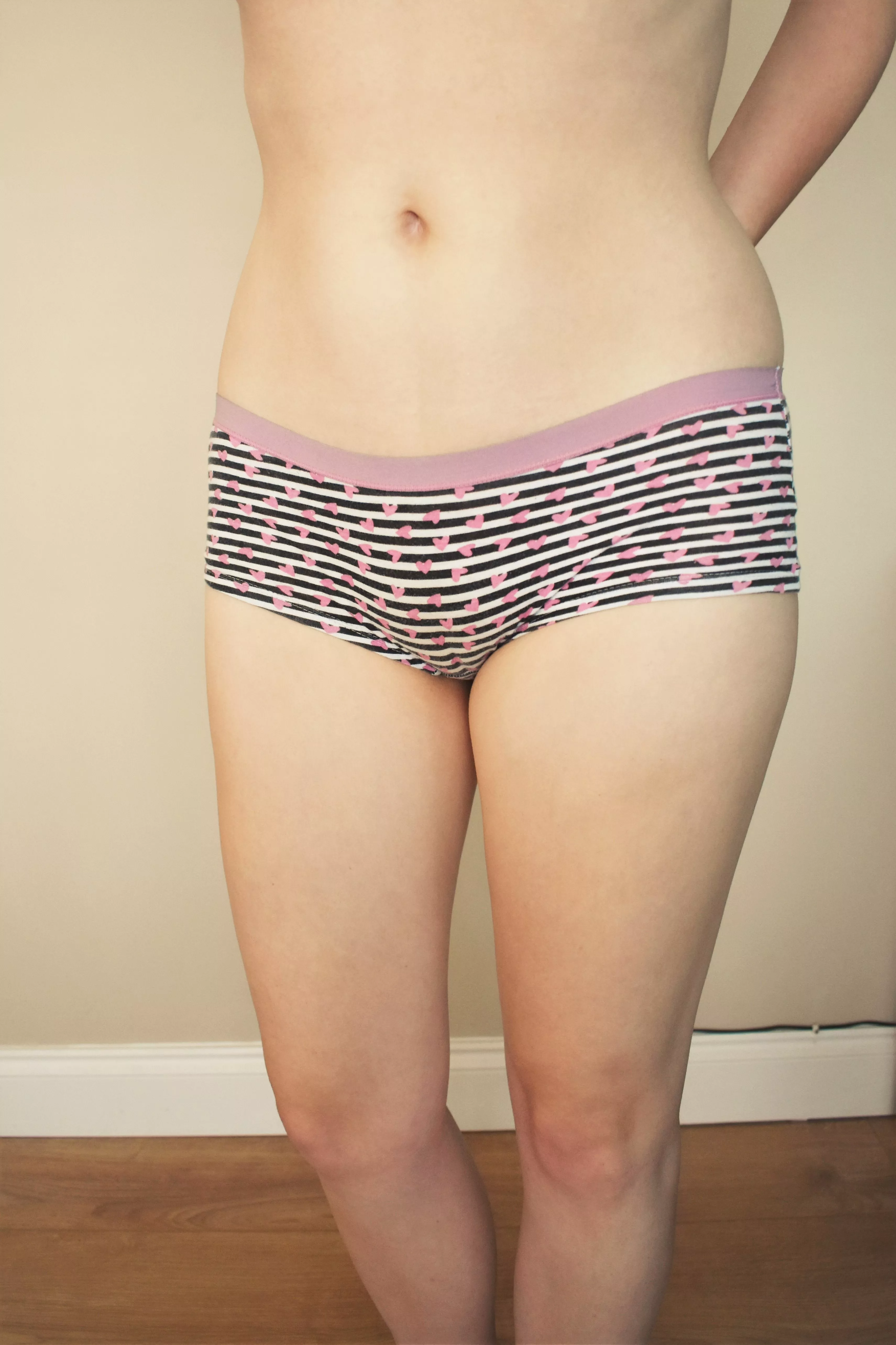 I love these cute boyshorts posted by Amber_Bloom_x