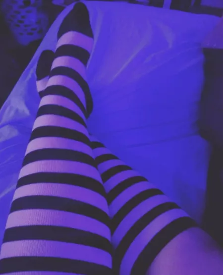 I love these knee high socks so much 🖤 by xmisskittykatx