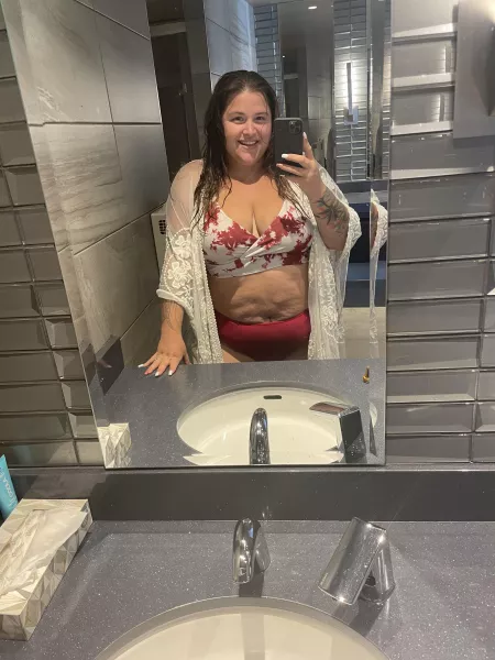 i love this color on me by handful_heather420