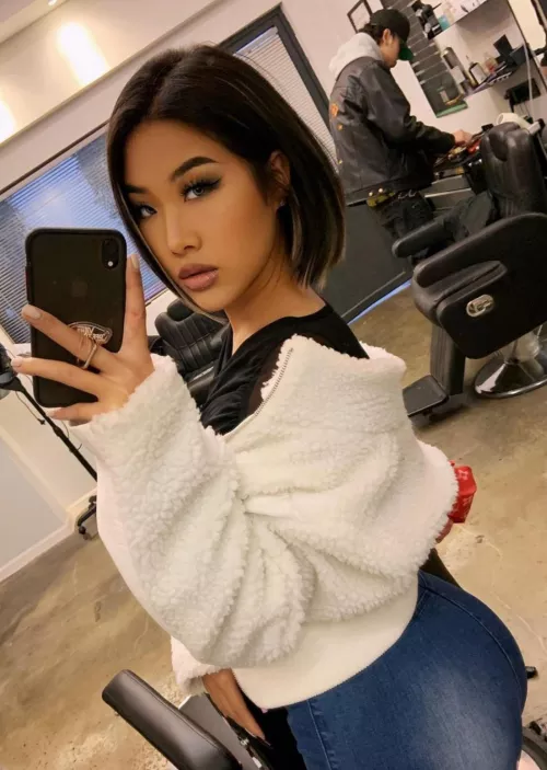 I love this mirror selfie by brownsoul85