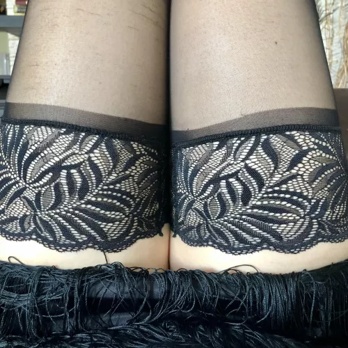 I love this nylon stockings by Lady_Charm