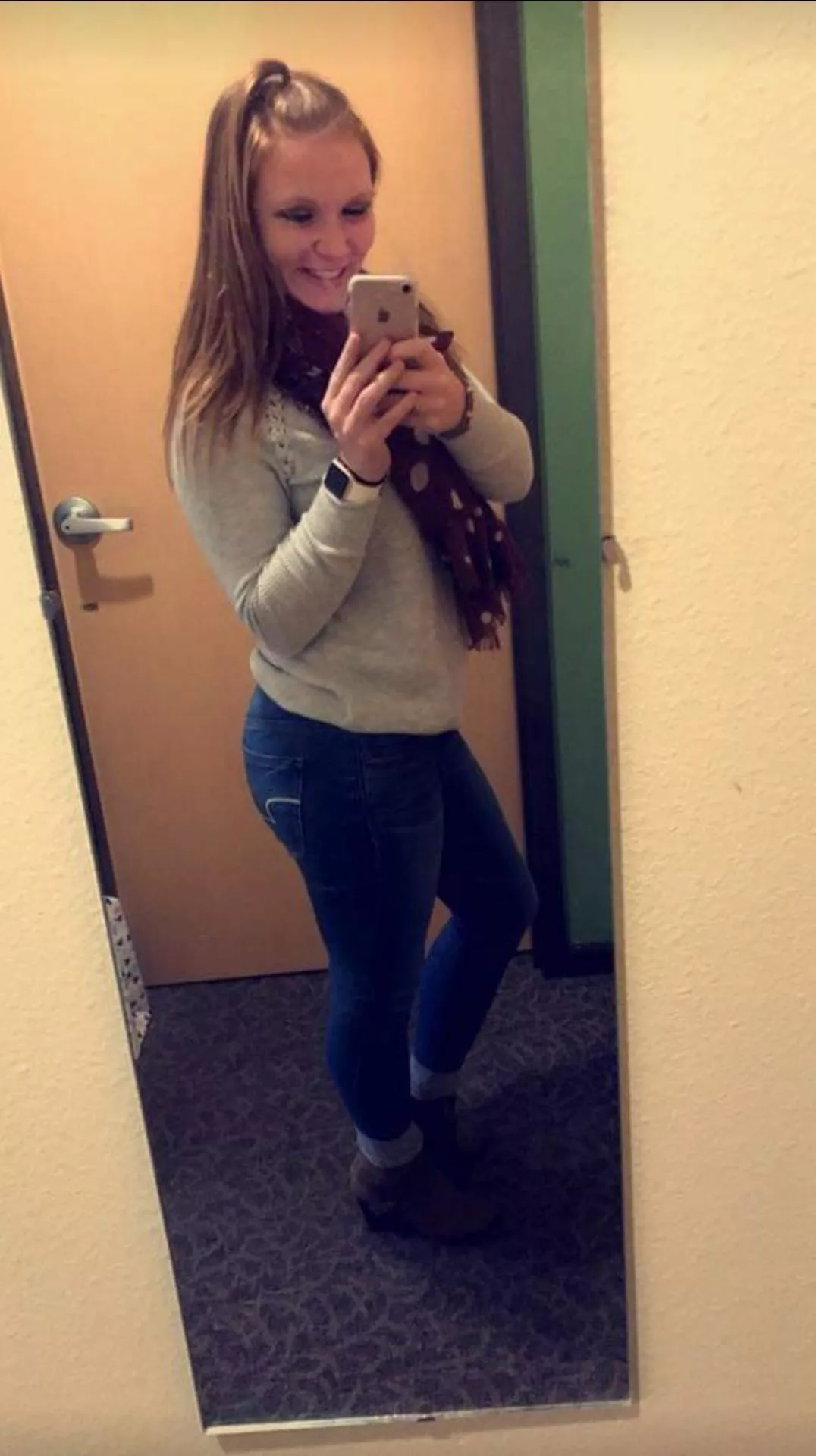 I love this pic because you can kind of see my panty line haha posted by naughty-Becca