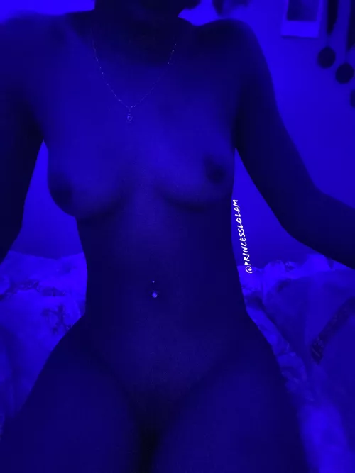 i love this shade on my skin :D by octopustestacle