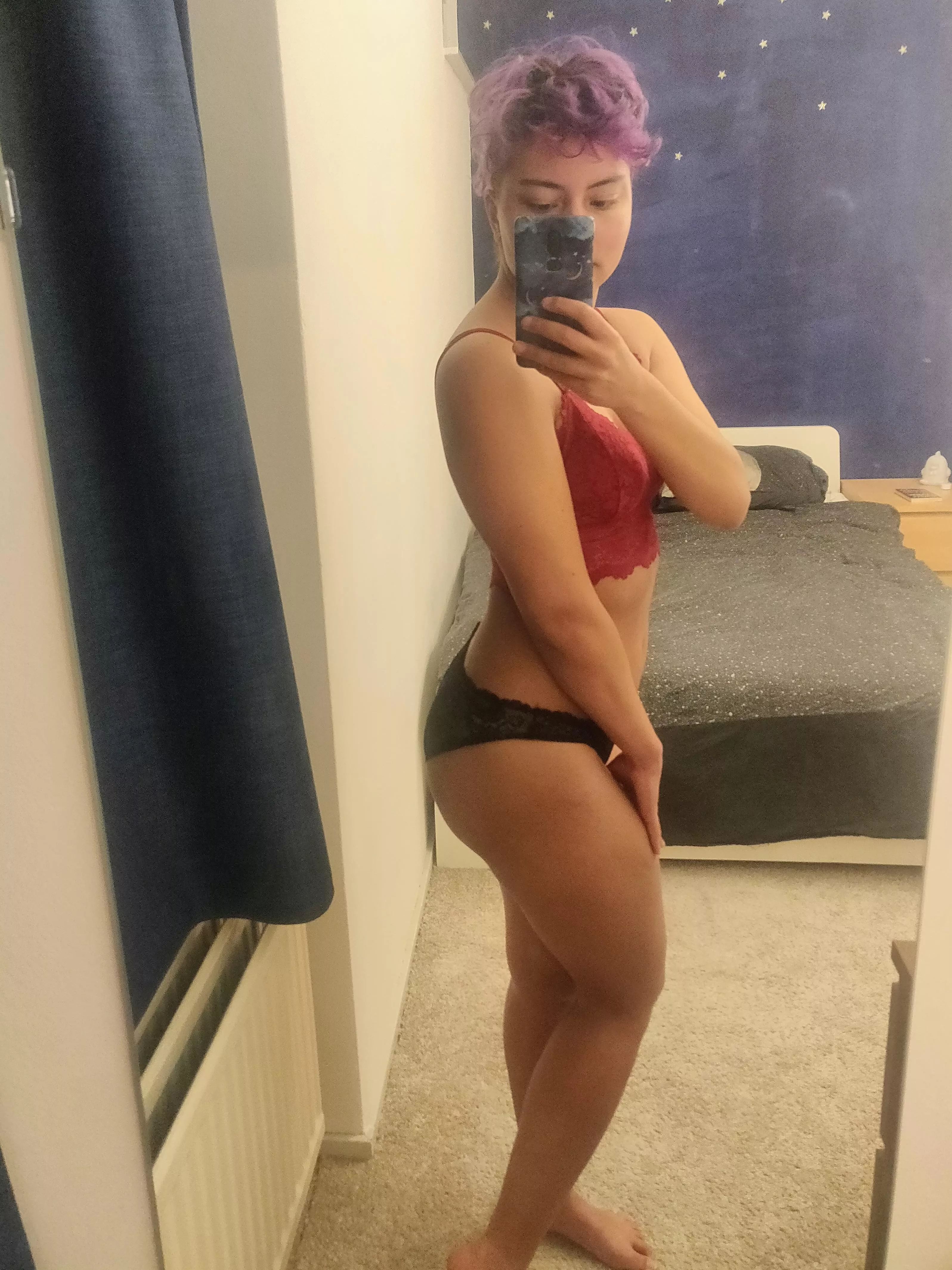 I love tkaing mirorr pics⭐ posted by apartmentfootprints