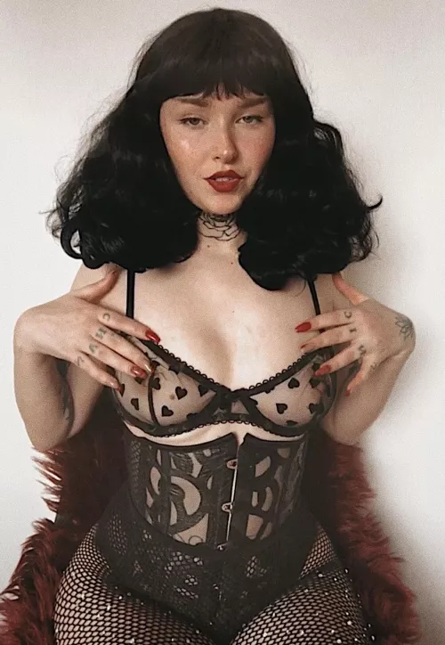 I love to combine different pieces together... by aquachicchan