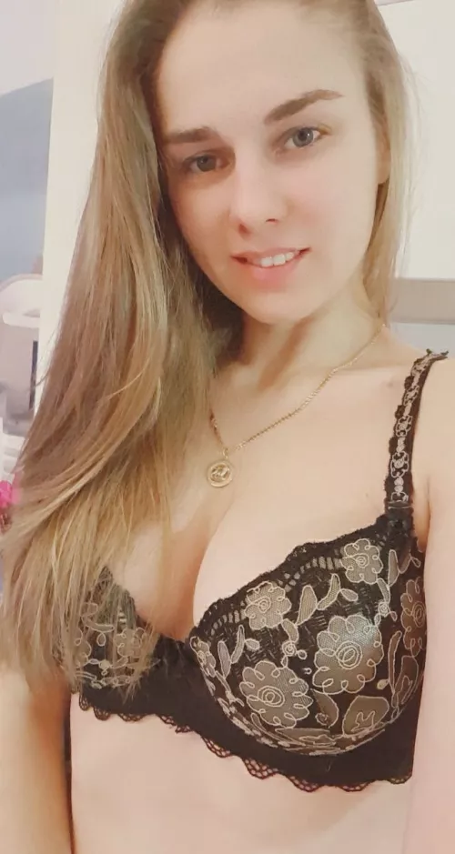 I love to feel my nipples harden so much, I love to masturbate my pussy with my fingers, thinking of you. are you with me?🔞🍓😍🔥 My OF link below by Ikaroseran