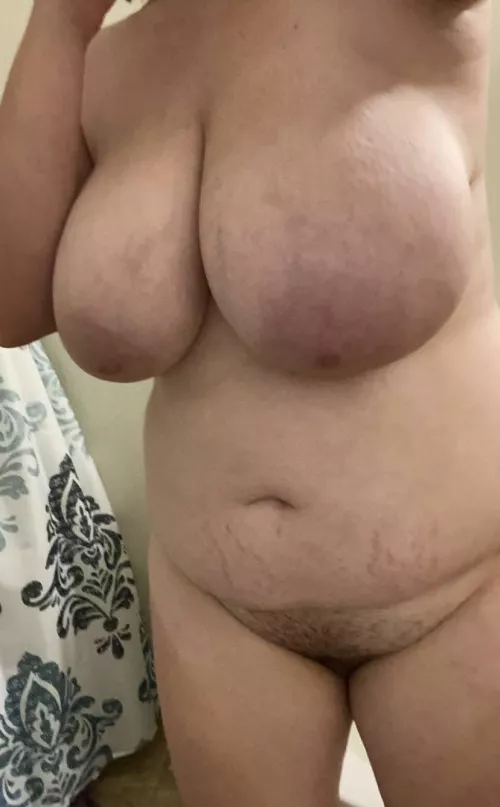 I love to show off by jennspan75