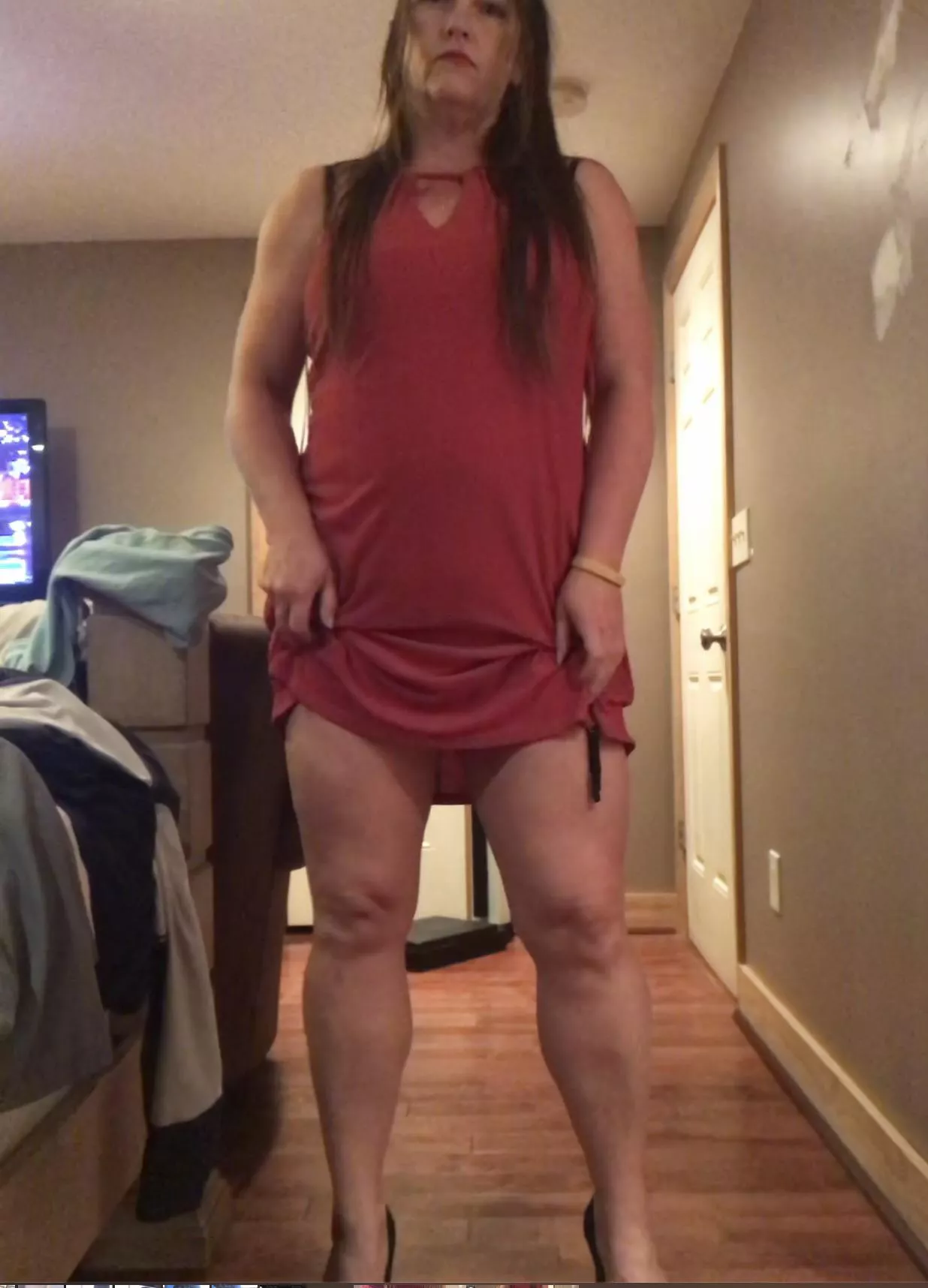 I love to strip out of my dress 😘😈 posted by milfforyou