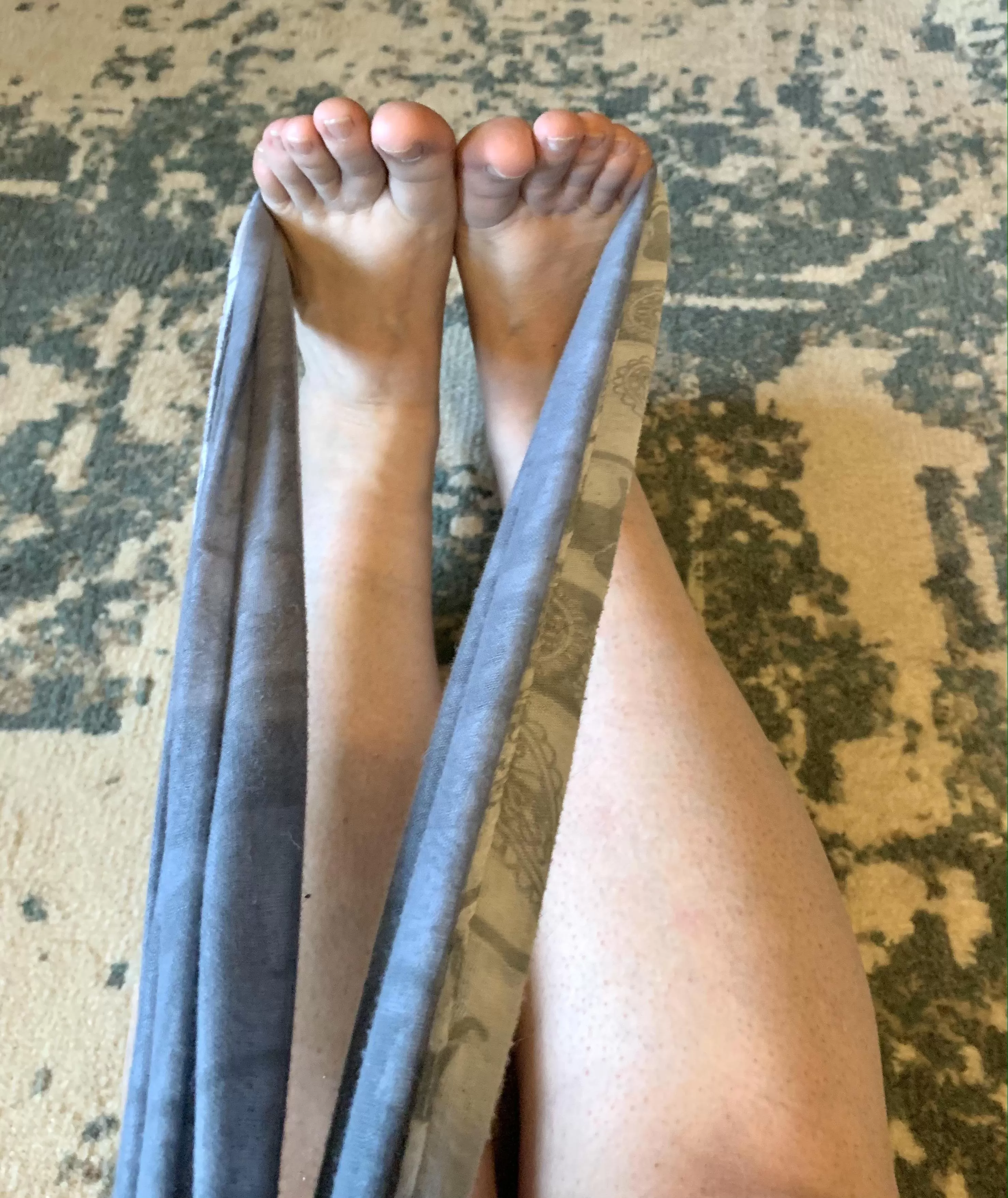 💋I love to tie my feet💋FREE SUBSCRIPTION! 👠 Feeturing ⭐ Bathtub Wine and Olga Smashballs🌟 All original feet pics and vids 📷 🐷OF Link in comments💋 posted by Bathtub-Wine