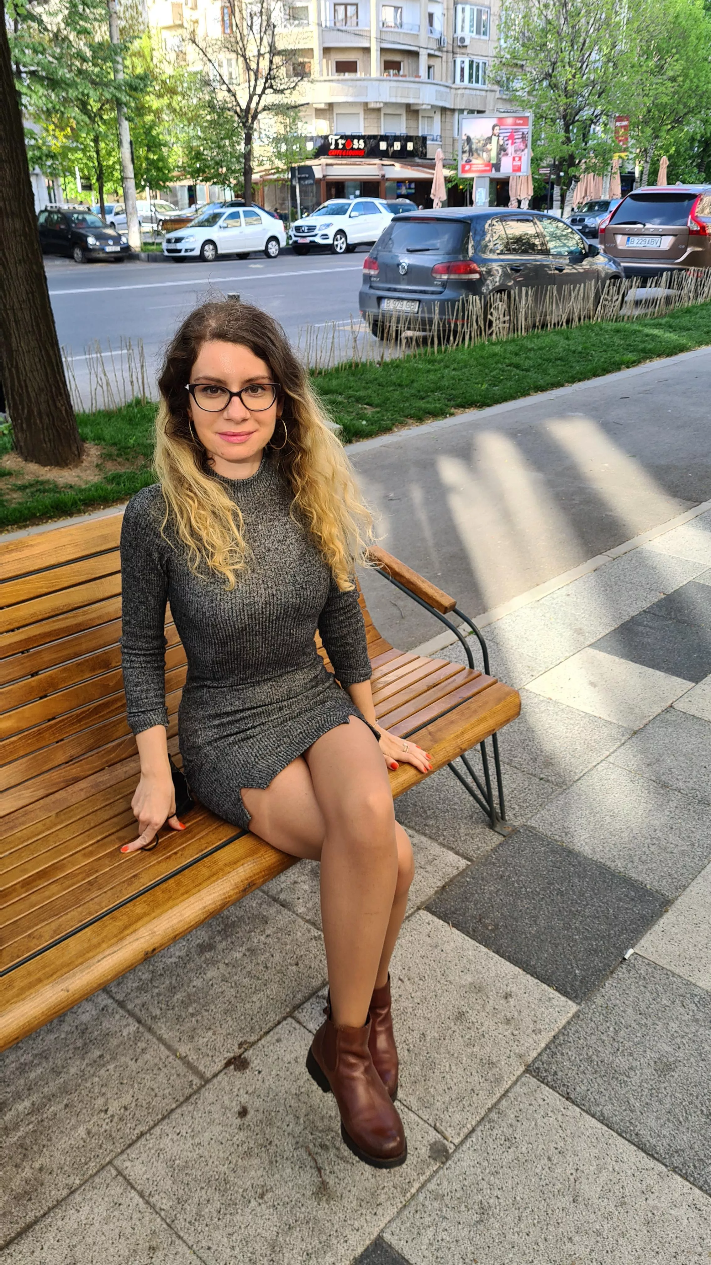 I love wearing nude stockings 😈 posted by mirunafit