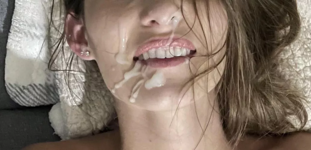 I love when a stranger cums on my face by BigNeighborhood1847