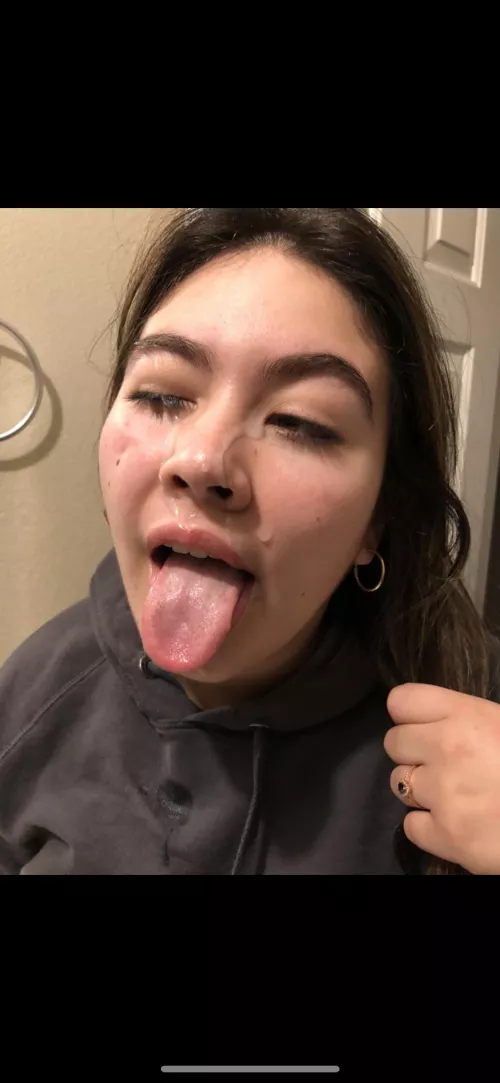 I love when it gets in my eye 😜