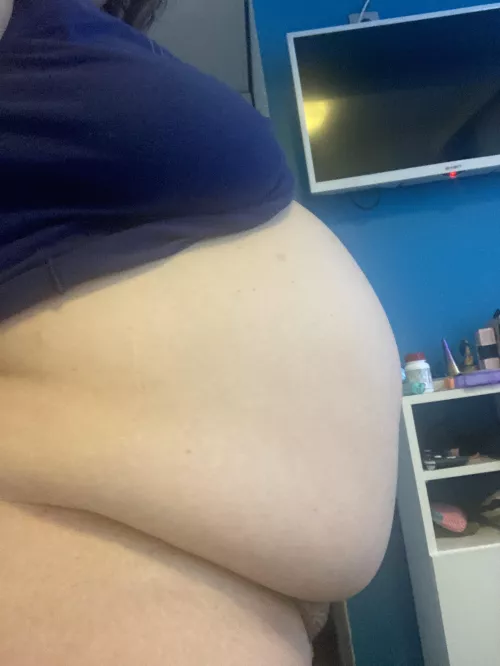 I love when people told me how fat i am 🐷 by BrattyCurvyAsian